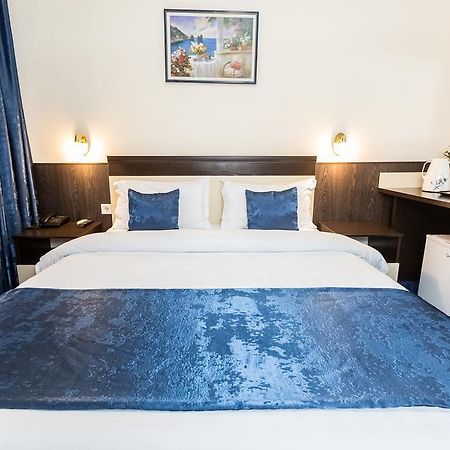 Salem Hotel On Abaya Алмати Екстер'єр фото
